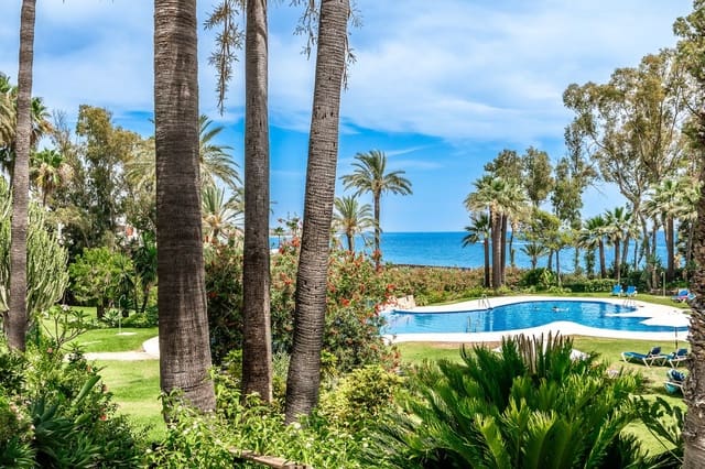 4 sypialnia Dom na sprzedaż w Estepona z basenem garażem - 2 599 000 € (Ref: 9510261)