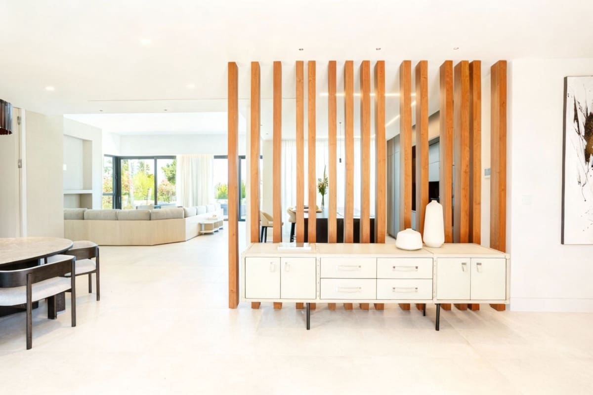 4 soveværelse Villa til salg i Estepona med swimmingpool garage - € 3.850.000 (Ref: 9517923)