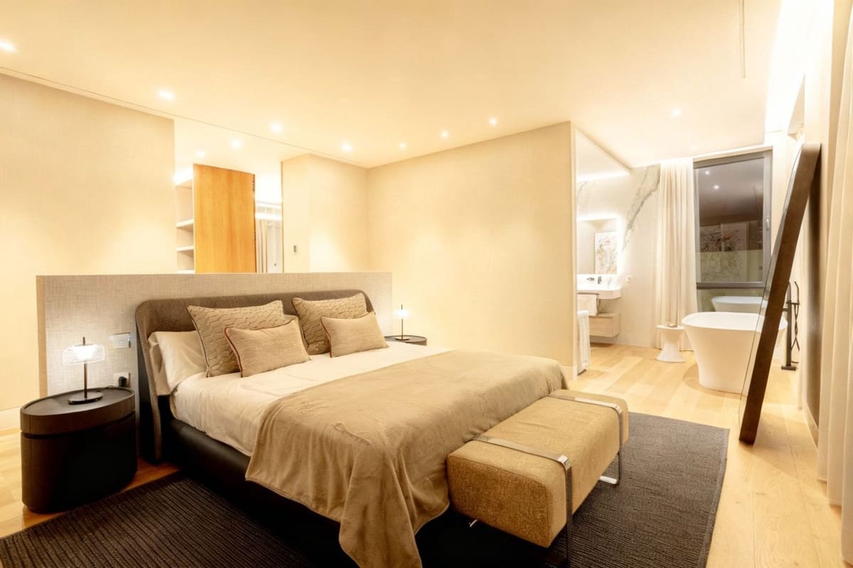 4 soveværelse Villa til salg i Estepona med swimmingpool garage - € 3.850.000 (Ref: 9517923)