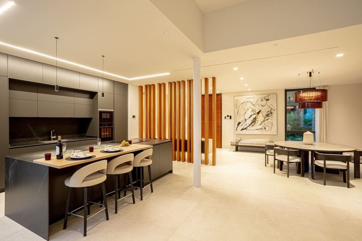 4 soverom Villa til salgs i Estepona med svømmebasseng garasje - € 3 850 000 (Ref: 9517923)