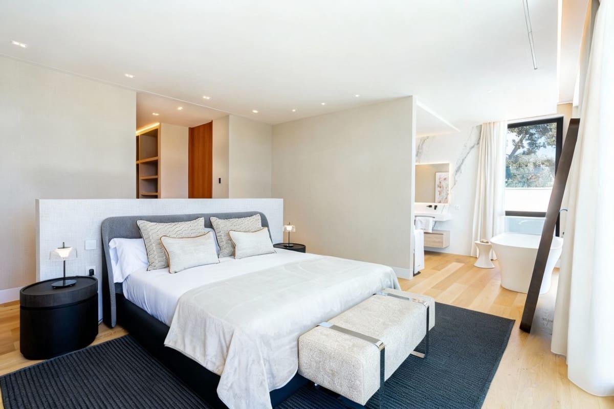 4 soverom Villa til salgs i Estepona med svømmebasseng garasje - € 3 850 000 (Ref: 9517923)