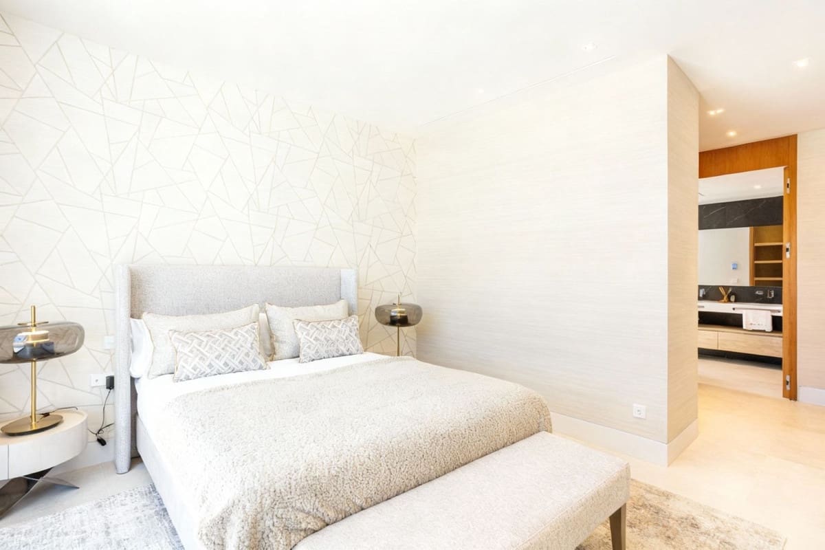 4 soverom Villa til salgs i Estepona med svømmebasseng garasje - € 3 850 000 (Ref: 9517923)