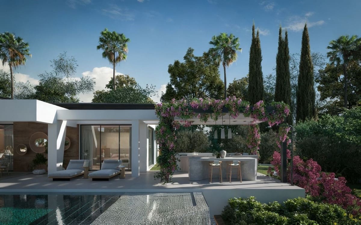 4 bedroom Villa for sale in Nueva Andalucia with pool garage - € 3,980,000 (Ref: 9523444)