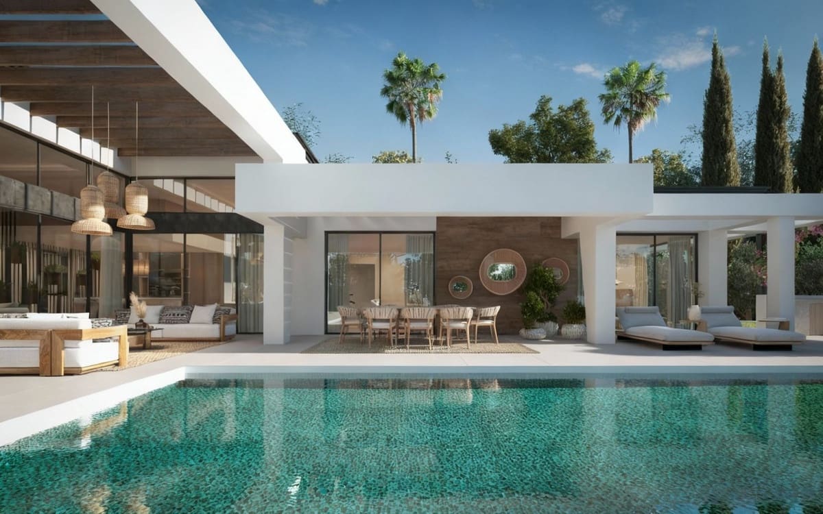 4 bedroom Villa for sale in Nueva Andalucia with pool garage - € 3,980,000 (Ref: 9523444)