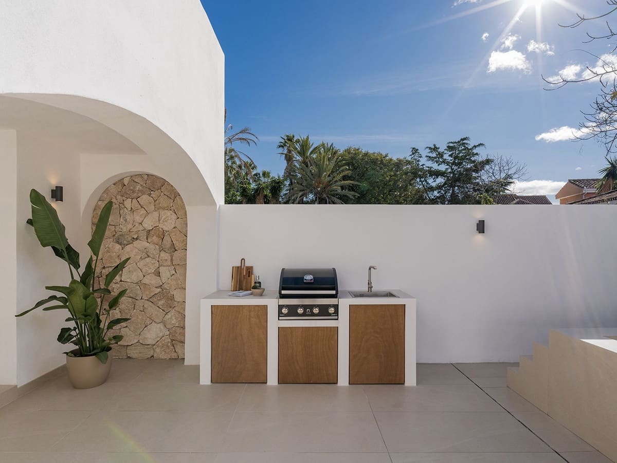 4 quarto Casa em Banda para venda em San Pedro de Alcantara com piscina garagem - 1 595 000 € (Ref: 9525695)