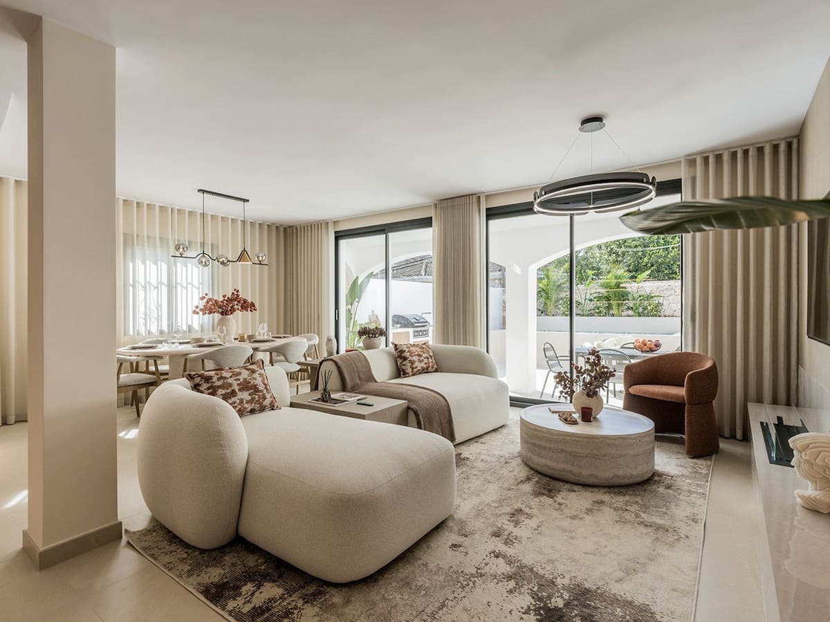 4 quarto Casa em Banda para venda em San Pedro de Alcantara com piscina garagem - 1 595 000 € (Ref: 9525695)