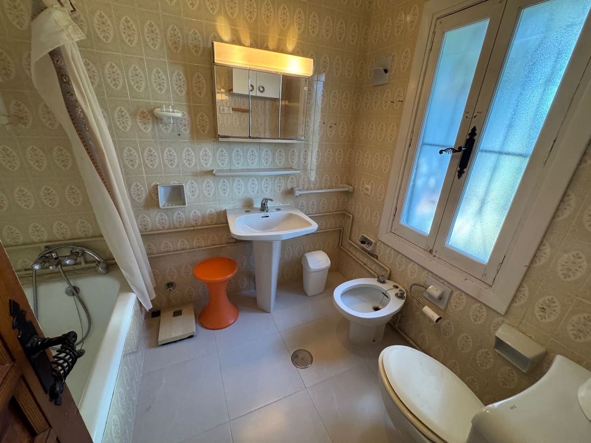 3 soveværelse Villa til salg i El Paraiso med garage - € 1.375.000 (Ref: 9528922)