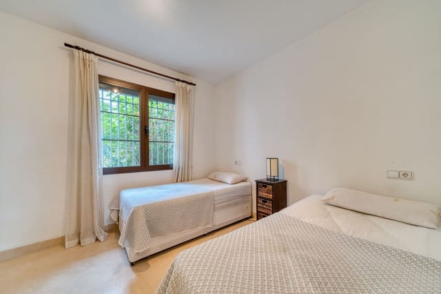 2 slaapkamer Appartement te koop in Los Arqueros, Benahavís met zwembad garage - € 350.000 (Ref: 9532325)