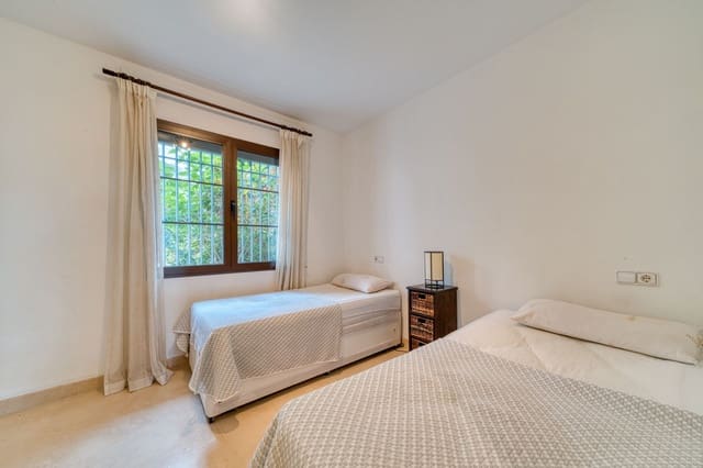 2 sypialnia Apartament na sprzedaż w Los Arqueros, Benahavís z basenem garażem - 350 000 € (Ref: 9532325)