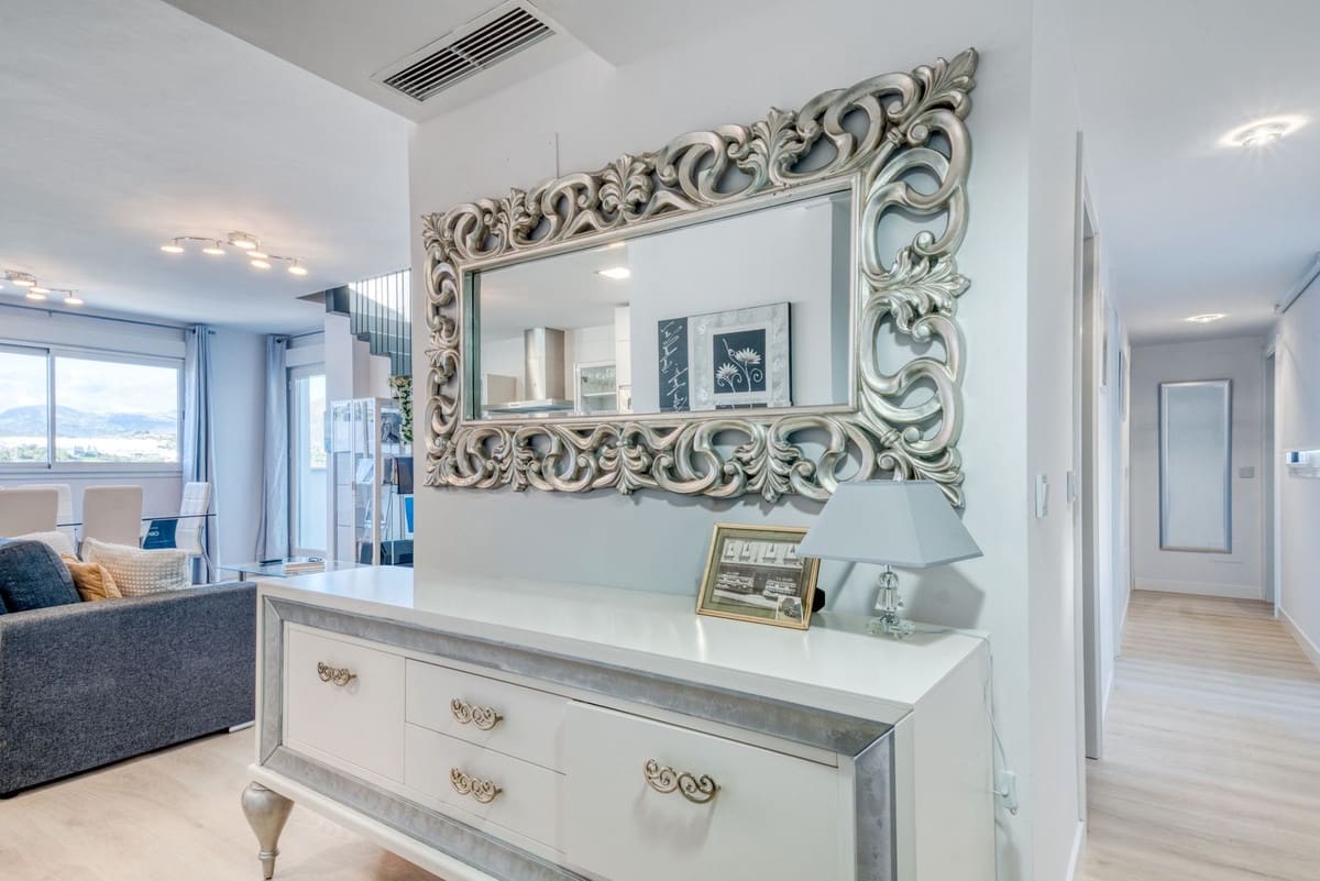 3 makuuhuone Kattohuoneisto myytävänä paikassa Estepona mukana uima-altaan 
autotalli - 849 995 € (Ref: 9532738)