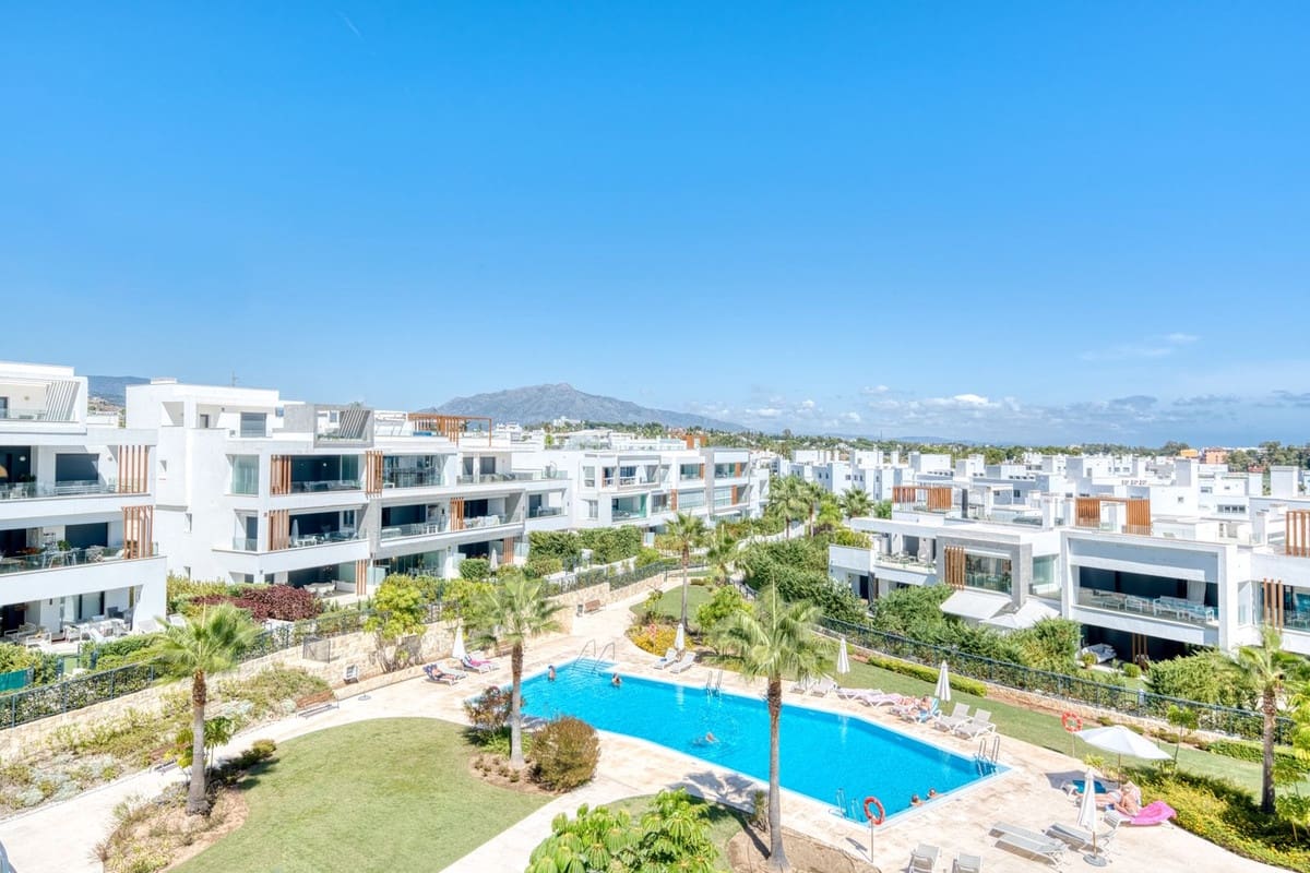 2 soverom Penthouse til salgs i New Golden Mile med svømmebasseng garasje - € 649 000 (Ref: 9535184)