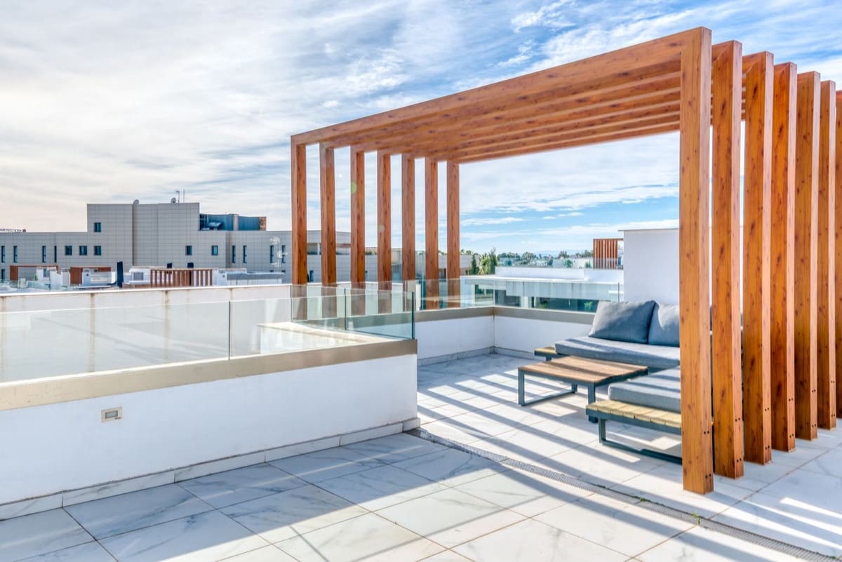 2 soverom Penthouse til salgs i New Golden Mile med svømmebasseng garasje - € 649 000 (Ref: 9535184)