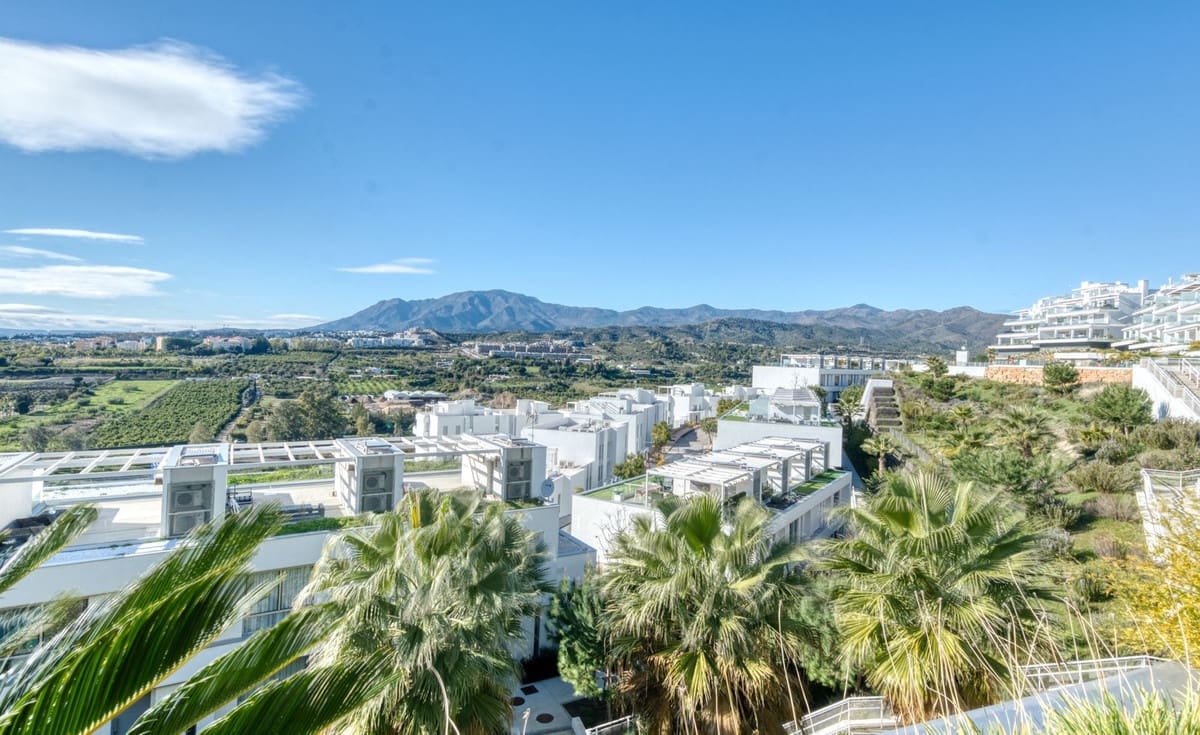 3 bedroom Apartment for sale in Cancelada with pool garage - € 575,000 (Ref: 9537113)