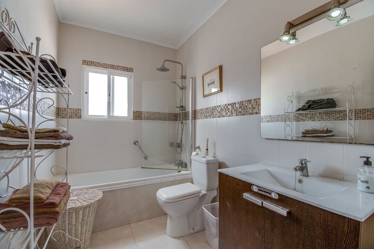 4 sypialnia Willa na sprzedaż w La Cala de Mijas z basenem garażem - 780 000 € (Ref: 9538934)