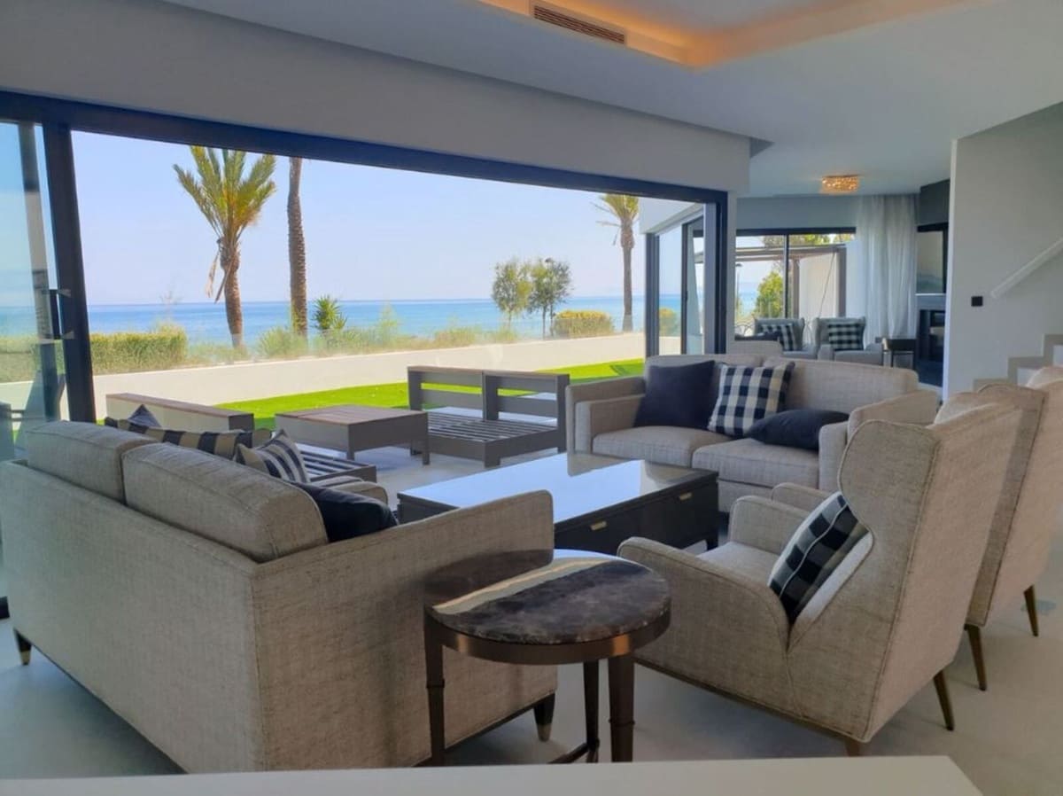 3 bedroom Townhouse for sale in Estepona with pool garage - € 3,450,000 (Ref: 9538935)