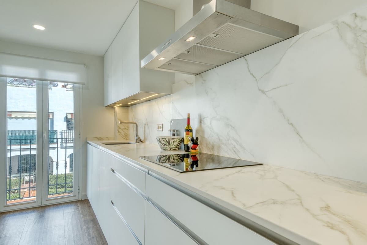 3 slaapkamer Appartement te koop in San Pedro de Alcantara met zwembad garage - € 689.000 (Ref: 9539080)