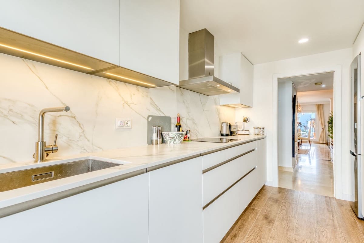 3 slaapkamer Appartement te koop in San Pedro de Alcantara met zwembad garage - € 689.000 (Ref: 9539080)