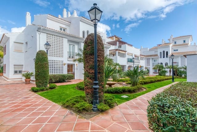 3 slaapkamer Appartement te koop in San Pedro de Alcantara, Marbella met zwembad garage - € 689.000 (Ref: 9539080)
