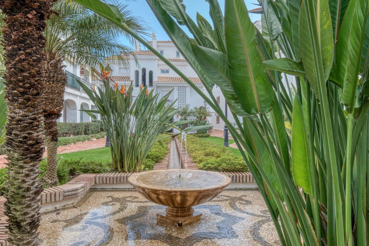 3 slaapkamer Appartement te koop in San Pedro de Alcantara met zwembad garage - € 689.000 (Ref: 9539080)