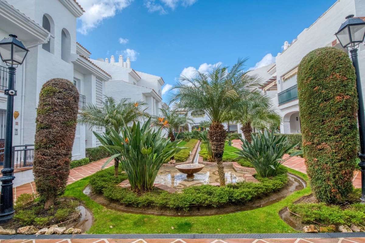 3 slaapkamer Appartement te koop in San Pedro de Alcantara met zwembad garage - € 689.000 (Ref: 9539080)