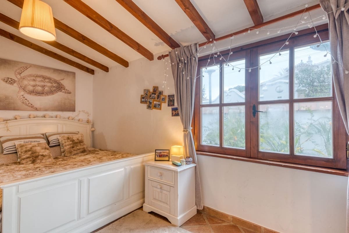 7 quarto Moradia para venda em Elviria com piscina garagem - 2 395 000 € (Ref: 9542080)