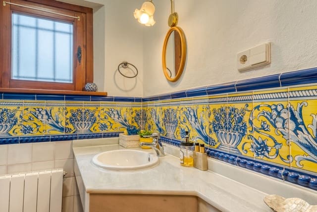 7 slaapkamer Villa te koop in Elviria, Marbella met zwembad garage - € 1.995.000 (Ref: 9542080)