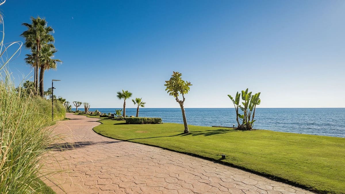 3 soveværelse Penthouse til salg i Cancelada med swimmingpool garage - € 2.995.000 (Ref: 9547000)