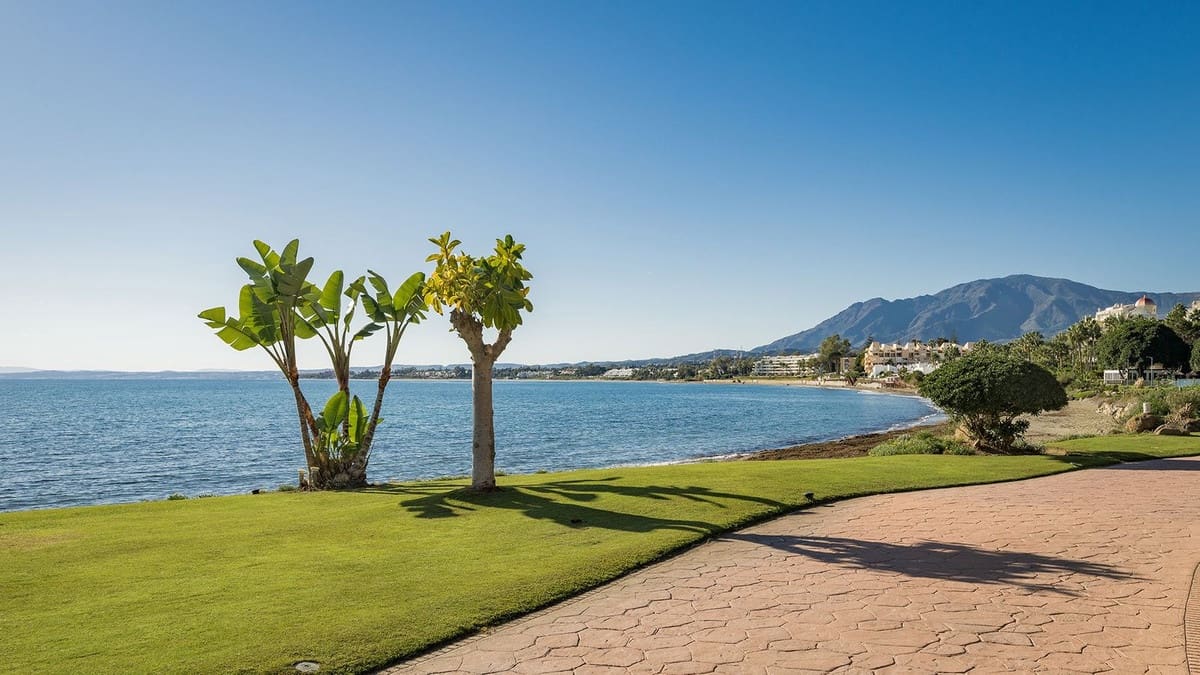 Ático de 3 habitaciones en Cancelada en venta con piscina garaje - 2.995.000 € (Ref: 9547000)