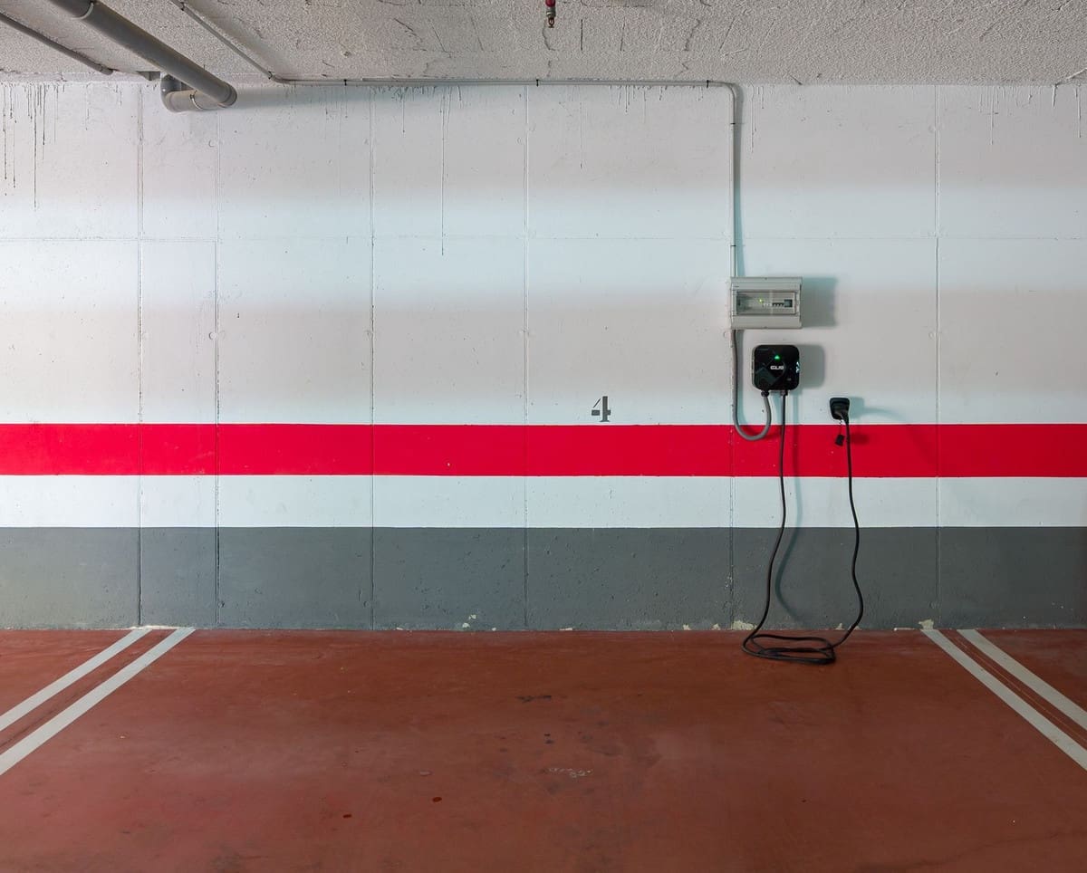 Apartamento de 4 habitaciones en Nueva Andalucia en venta con piscina garaje - 895.000 € (Ref: 9547148)