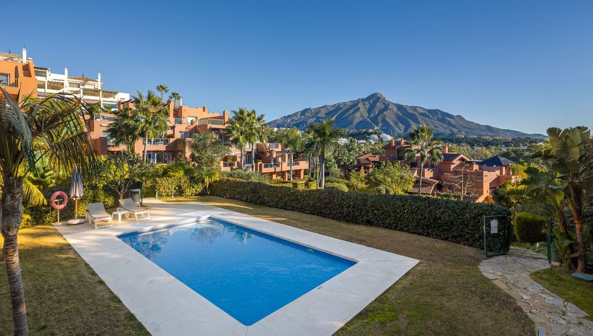 4 camera da letto Appartamento in vendita in Nueva Andalucia con piscina garage - 845.000 € (Rif: 9547148)