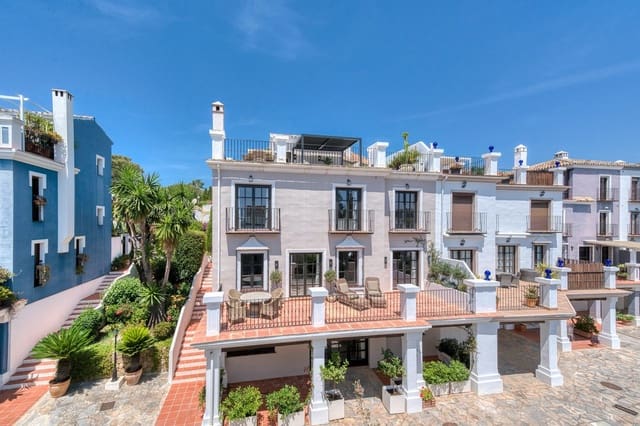 4 soveværelse Byhus til salg i Golden Mile, Marbella med swimmingpool garage - € 2.200.000 (Ref: 9563772)