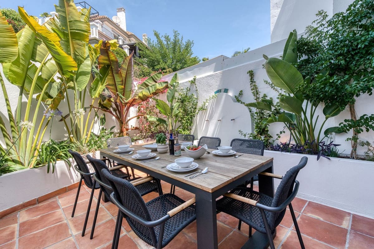 4 slaapkamer Huis te koop in Golden Mile met zwembad garage - € 2.200.000 (Ref: 9563772)