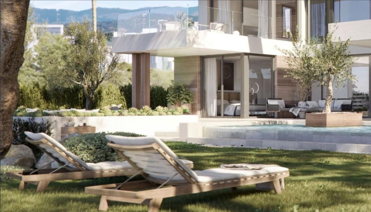 4 bedroom Villa for sale in Cancelada with pool garage - € 1,975,000 (Ref: 9566453)