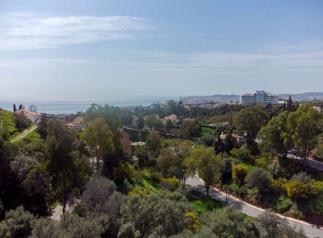 3 soverom Villa til salgs i Fuengirola med svømmebasseng garasje - € 1 074 000 (Ref: 9566632)