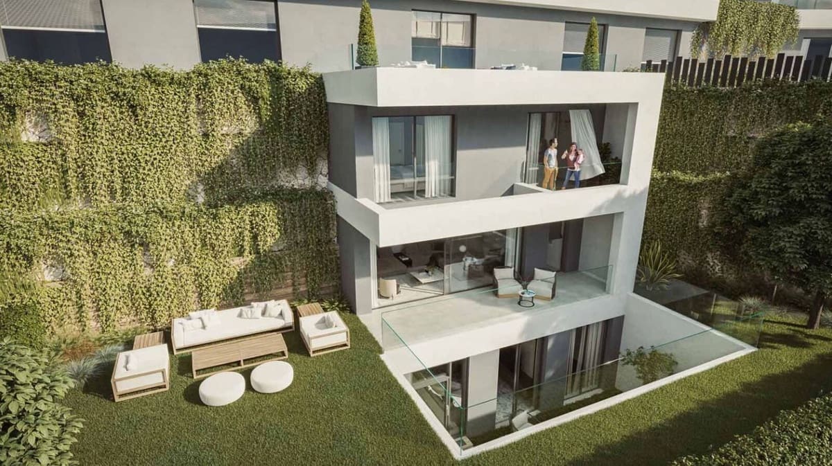3 soverom Villa til salgs i Fuengirola med svømmebasseng garasje - € 1 079 000 (Ref: 9566632)