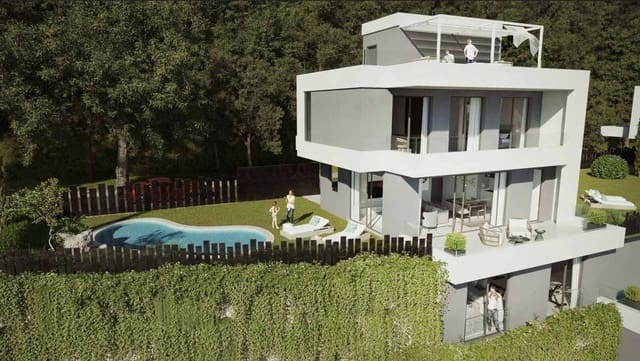 3 soverom Villa til salgs i Fuengirola med svømmebasseng garasje - € 1 074 000 (Ref: 9566632)