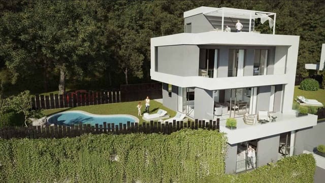 3 soverom Villa til salgs i Fuengirola med svømmebasseng garasje - € 1 074 000 (Ref: 9566632)