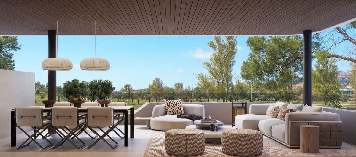 2 bedroom Apartment for sale in Estepona with pool garage - € 668,000 (Ref: 9585043)