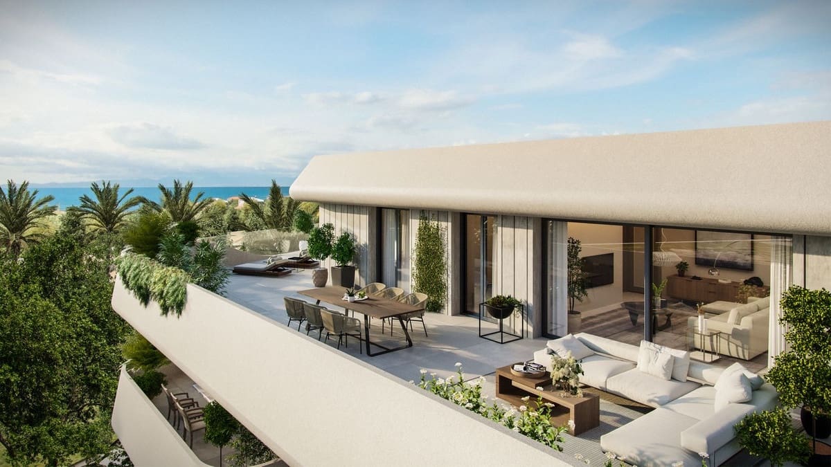 2 bedroom Apartment for sale in San Pedro de Alcantara with garage - € 699,000 (Ref: 9593256)