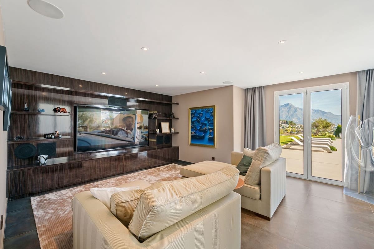 9 chambre Villa/Maison à vendre à Benahavis avec piscine garage - 8 250 000 € (Ref: 9598263)