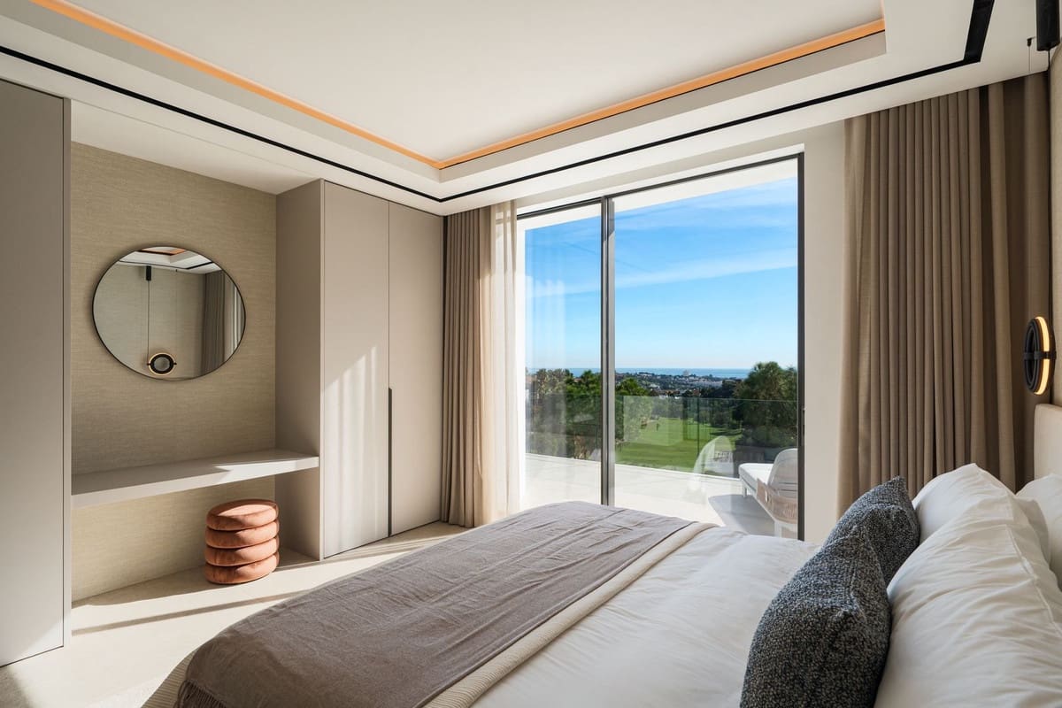 6 slaapkamer Villa te koop in La Quinta met zwembad garage - € 7.395.000 (Ref: 9606758)