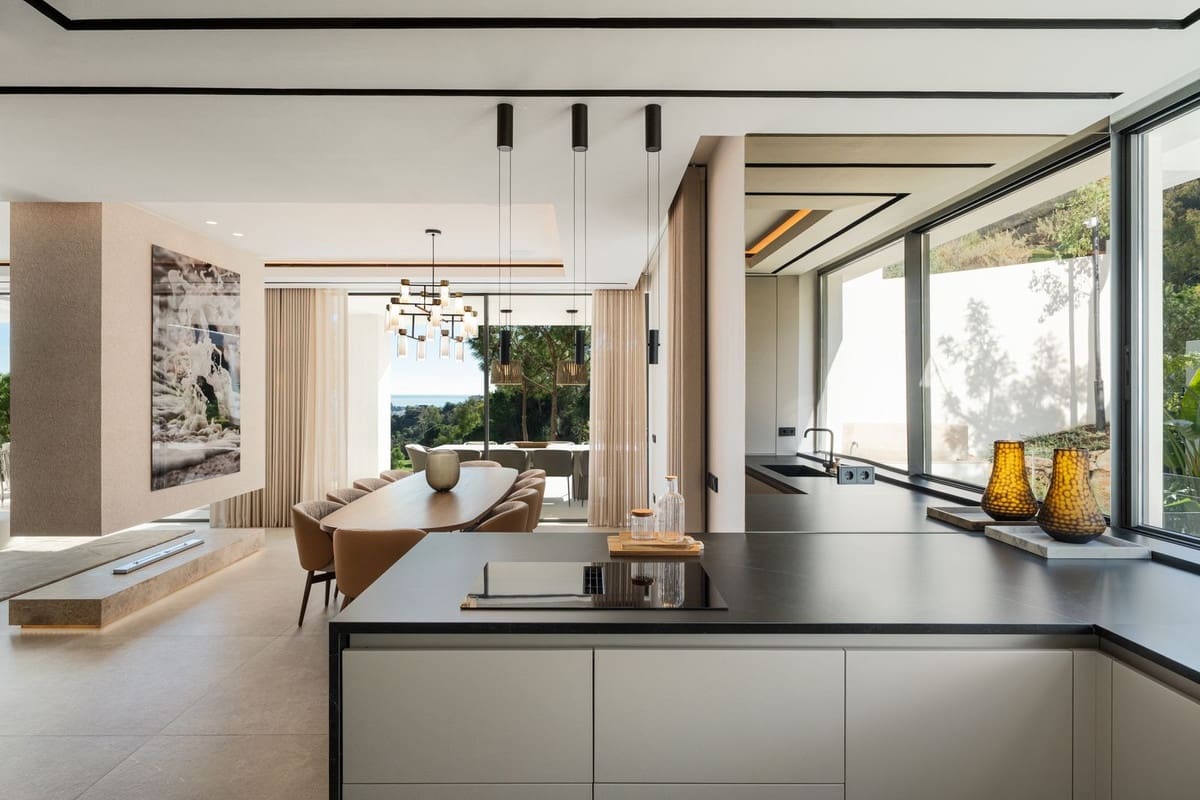 6 slaapkamer Villa te koop in La Quinta met zwembad garage - € 7.395.000 (Ref: 9606758)