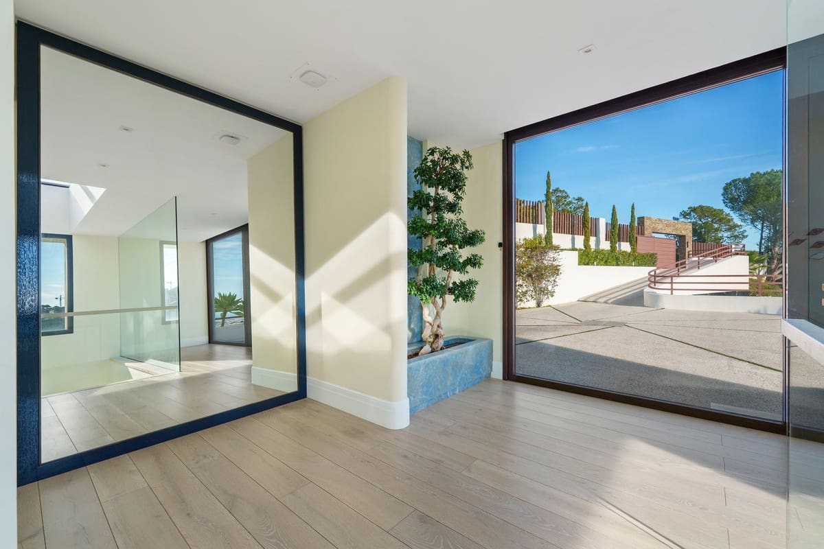 5 quarto Moradia para venda em El Madronal com piscina garagem - 8 995 000 € (Ref: 9609999)