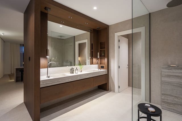 4 quarto Moradia para venda em Marbella com piscina garagem - 3 950 000 € (Ref: 9610220)