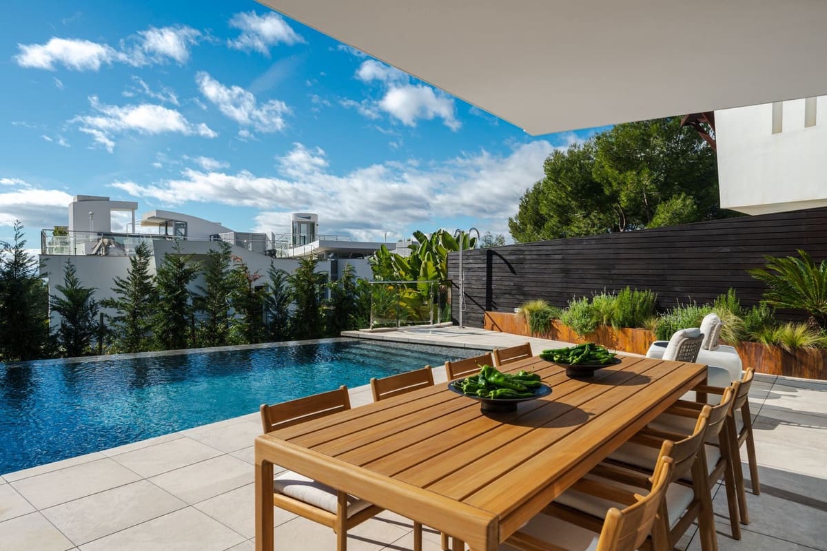 4 soverom Villa til salgs i Marbella med svømmebasseng garasje - € 3 950 000 (Ref: 9610220)