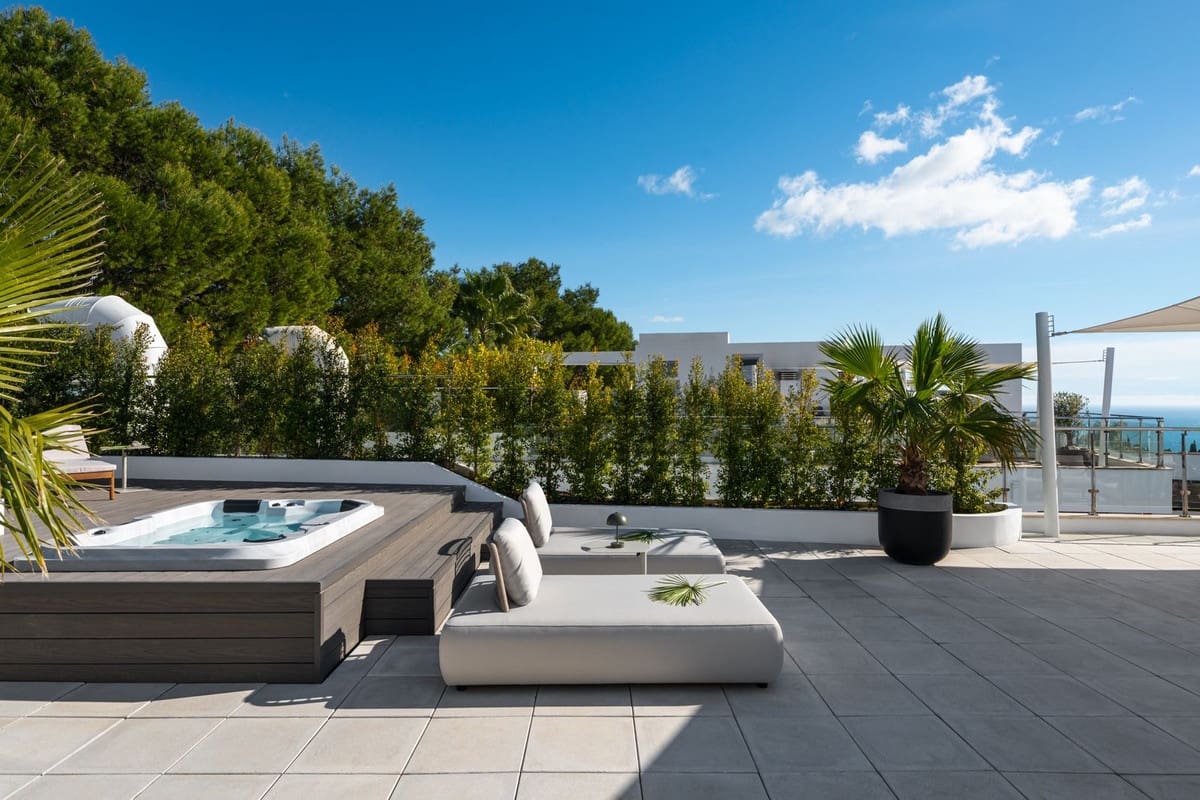 4 soverom Villa til salgs i Marbella med svømmebasseng garasje - € 3 950 000 (Ref: 9610220)