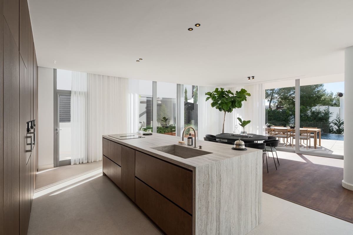 4 soverom Villa til salgs i Marbella med svømmebasseng garasje - € 3 950 000 (Ref: 9610220)