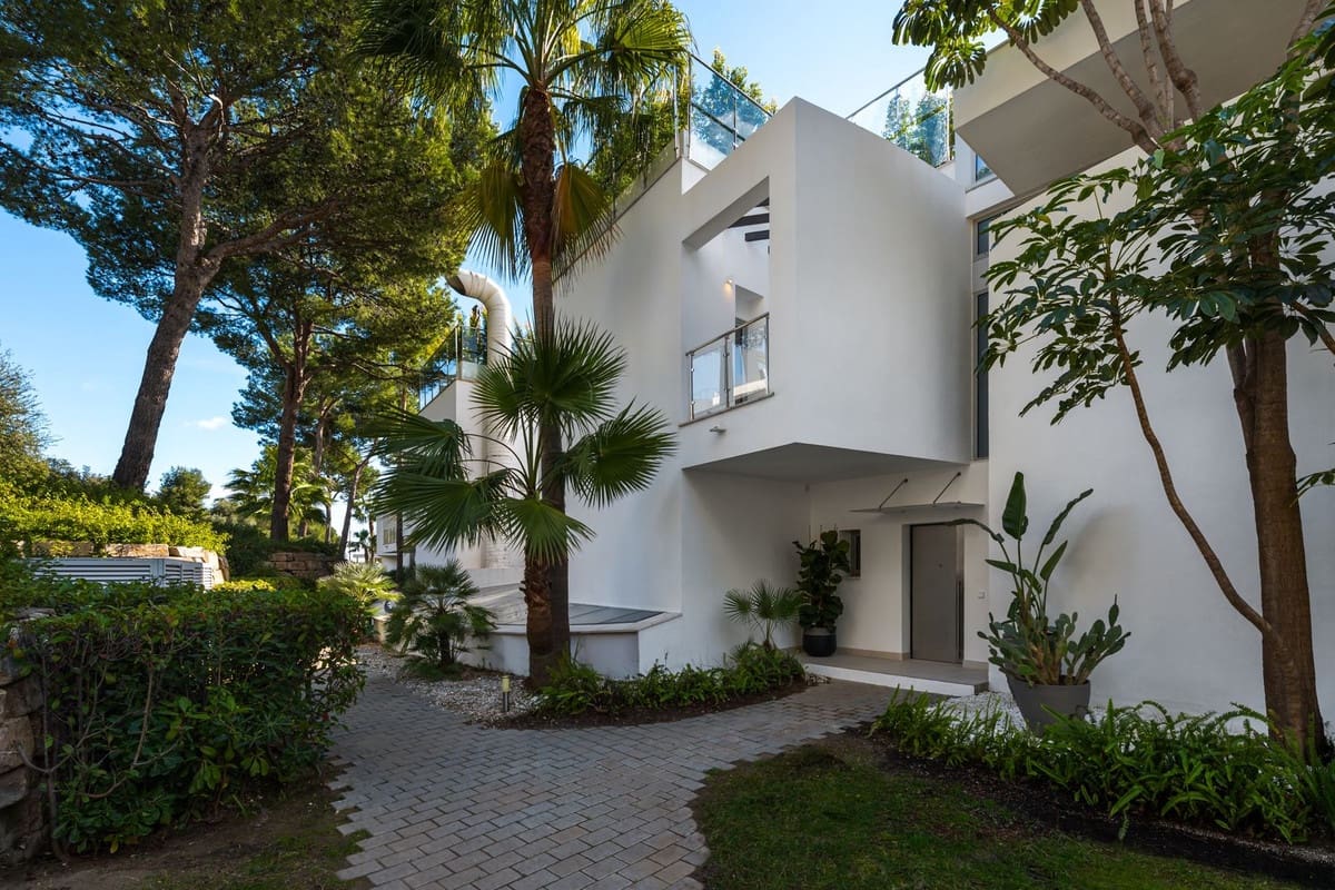 4 soverom Villa til salgs i Marbella med svømmebasseng garasje - € 3 950 000 (Ref: 9610220)