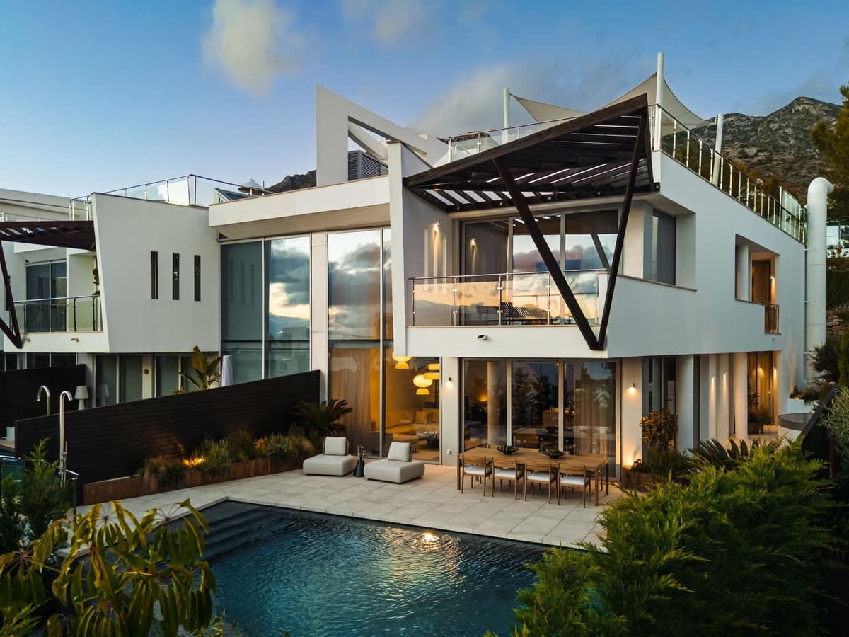 4 soverom Villa til salgs i Marbella med svømmebasseng garasje - € 3 950 000 (Ref: 9610220)