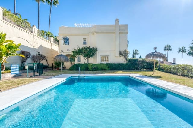 3 soveværelse Byhus til salg i La Quinta, Benahavís med swimmingpool garage - € 795.000 (Ref: 9614236)